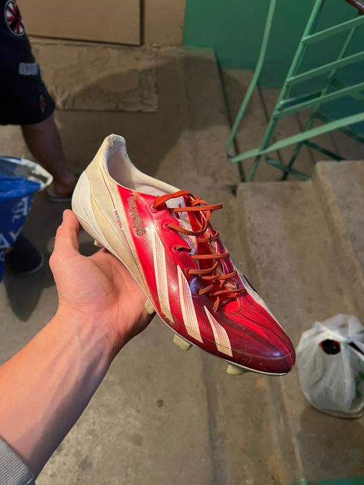 Продам бутсы в нормальном состоянии