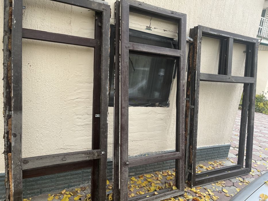 Витражи хорошие  б/у