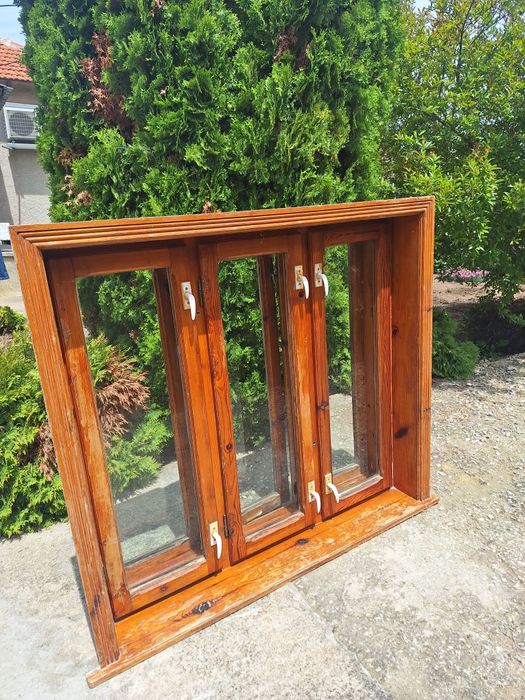 Дървена Дограма от естествено дърво. Чам