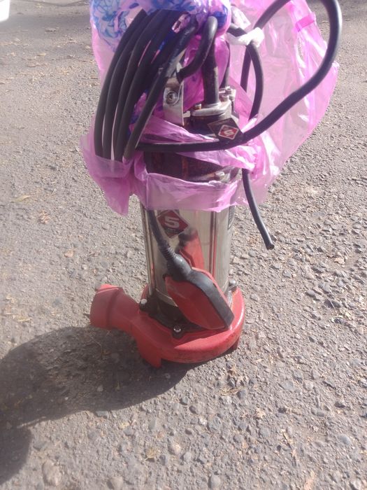 Продам насос для грязной воды