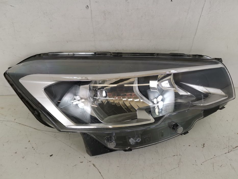 Десен фар Пежо / Peugeot 508 2 [ , , ] Оригинален