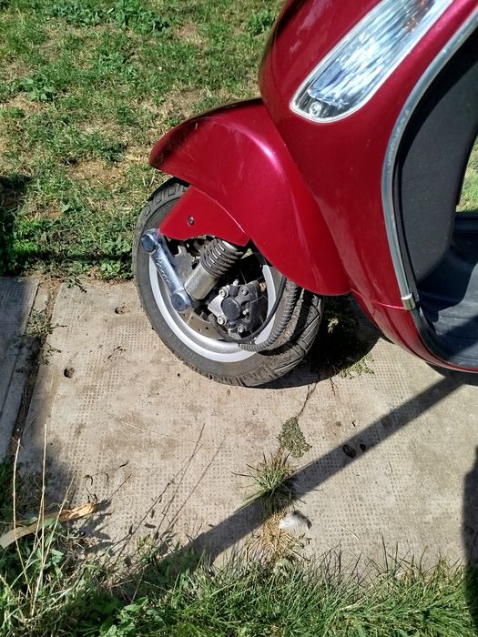 Scuter 49 cm vespa