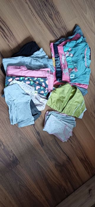 Лот за момиче, р.110-116, плюс подарък