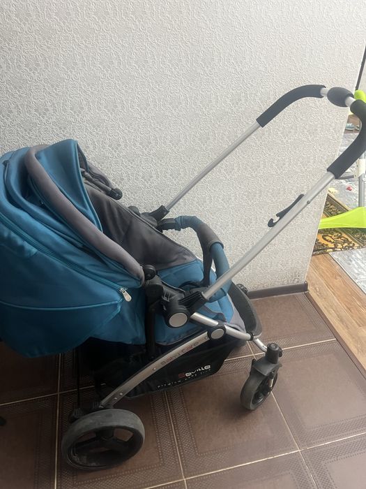 Продам б/у коляску