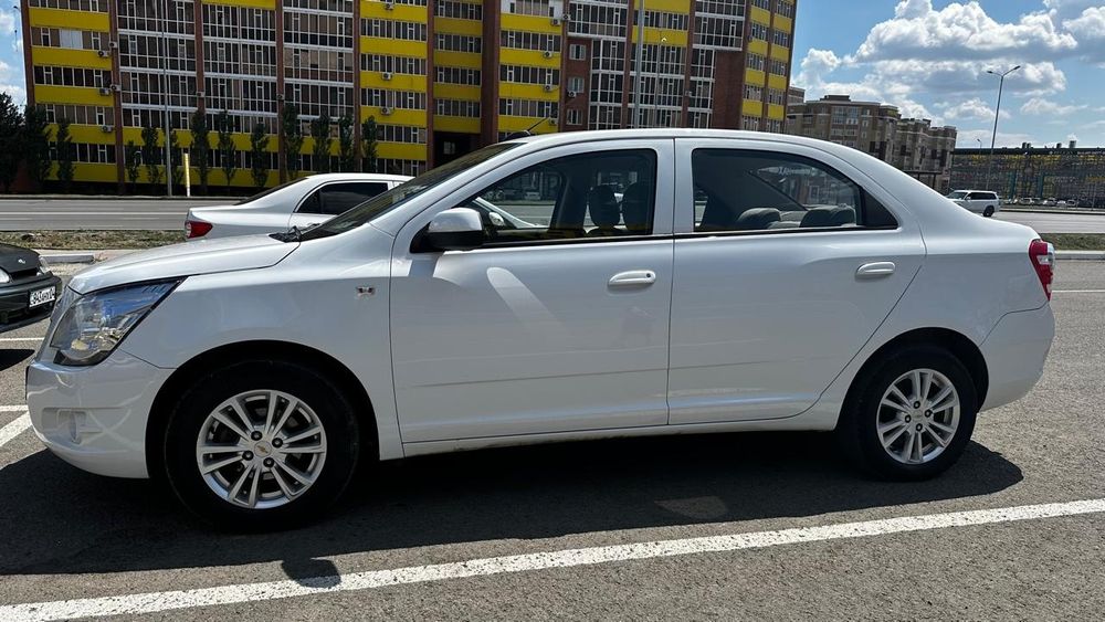 Chevrolet cobalt 2021