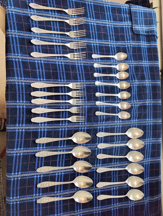 Продам столовые приборы