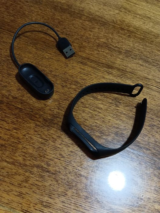 Продам ремешок для Xiaomi band 4