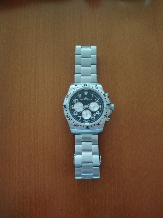 Ръчен часовник FYNCH HATTON