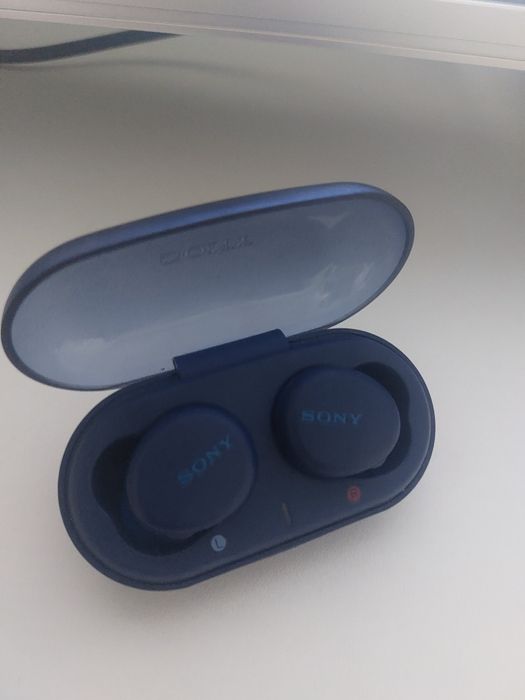 Наушники Sony...