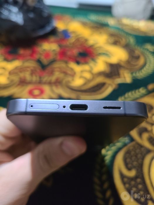 Samsung Galaxy S24 Plus 12/256GB — Ideal holatda (10/10)