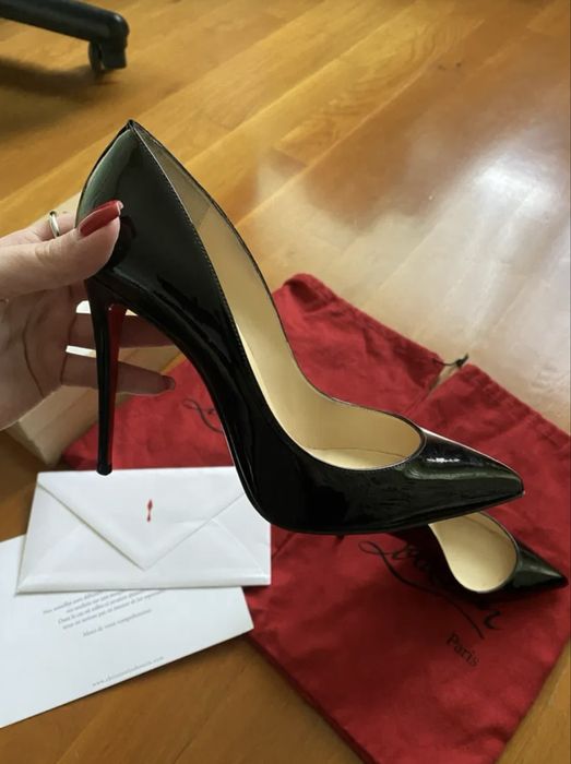 Ted Baker38  , Louboutin 37