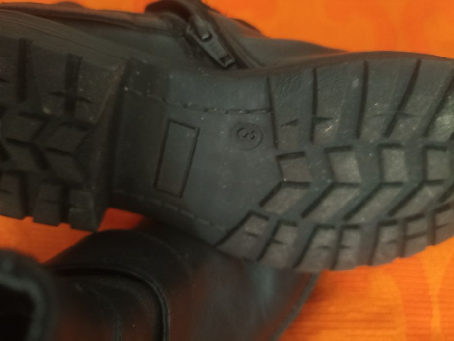 Ghete fete Next , Zara preț ptr ambele perechi