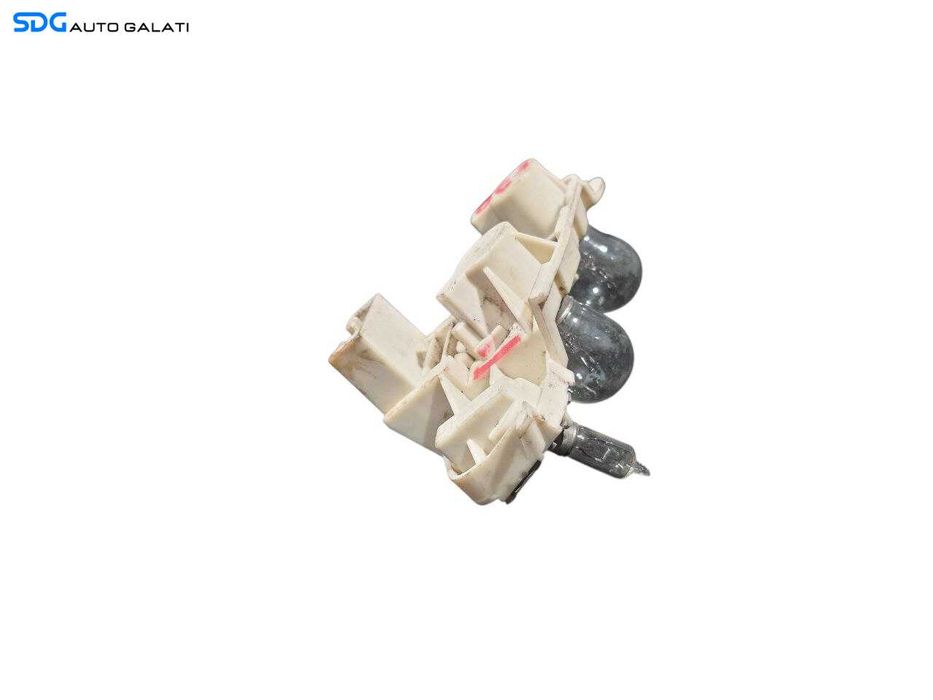 Soclu Suport Bec Becuri de la Stop Lampa Tripla Stanga de pe Haion BMW Seria 3 E90 2004 - 2011 Cod 7183841 [N2699]