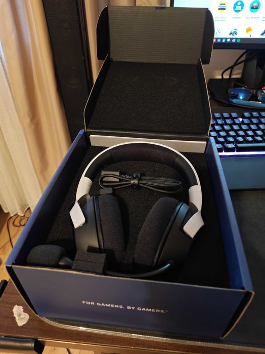 |OFERTA| Casti Gaming 4-in-1 Razer Kaira Wireless PS5 / PS4 / PC / Tel
