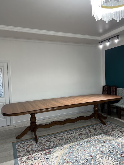 Стол из натурального дерево(дуб)