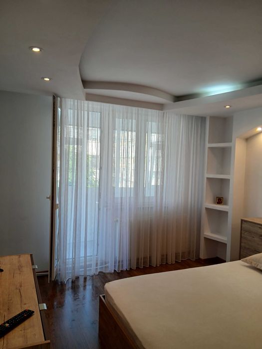 Persoană fizică închiriez apartament cu două camere
