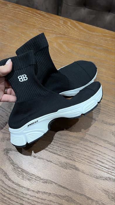 Оригинални обувки Balensiaga