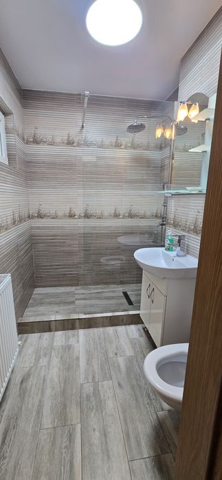 Proprietar inchiriez Apartament 3 camere  Drumul Taberei