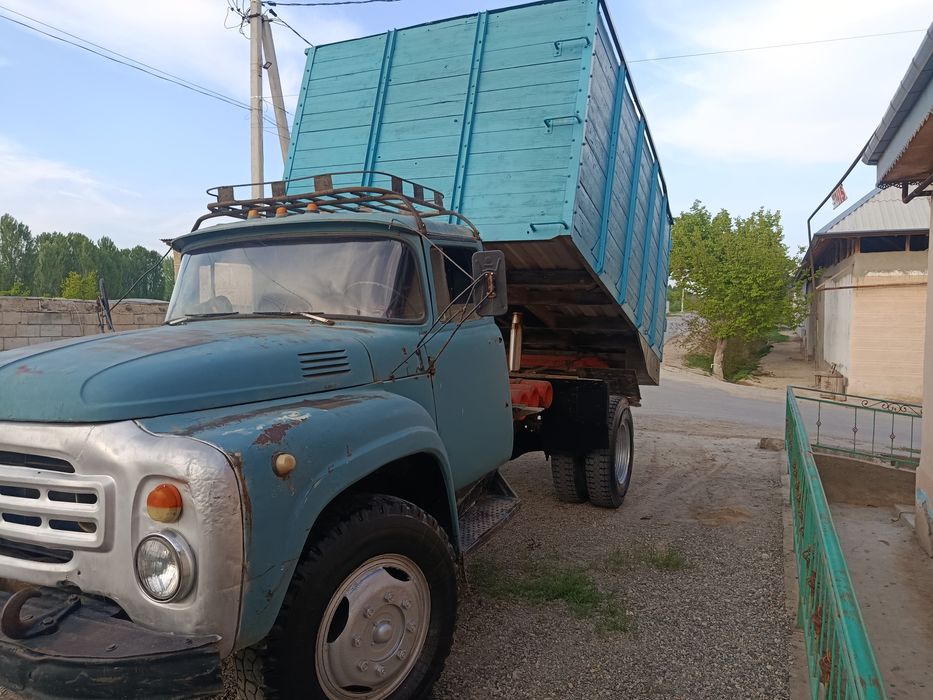 Zil 130 sotiladi yili 1991 .ontaradi.furgoʻn dokument