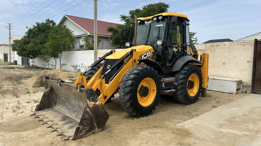 Экскаватор погрузчик Jcb трактор