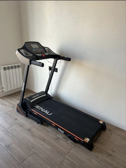 Продам беговую дорожку