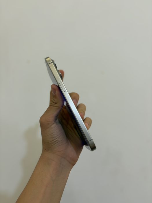 Продам iPhone 15 Pro Max 256GB Natural Titanium