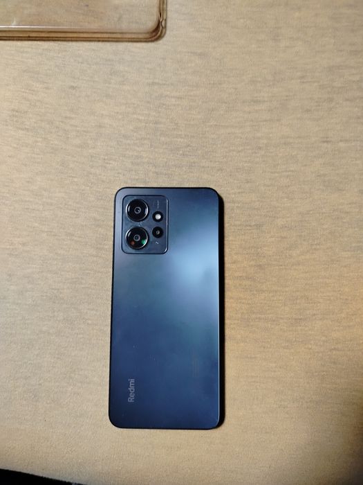 Телефон Redmi Note12