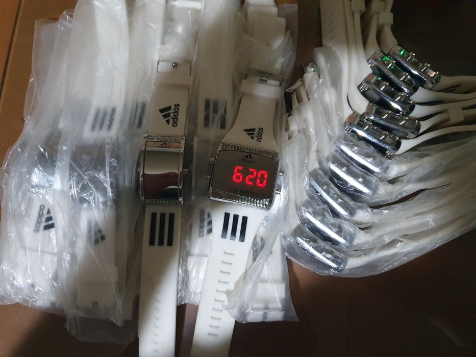 часы adidas, наручные, новые, стильные, модные, спортивные