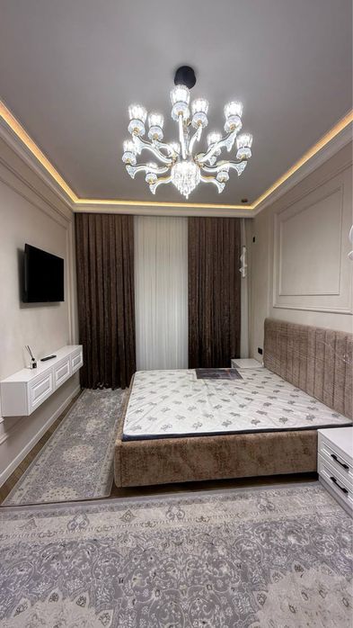 Продается 2 этажный дом с 6 комнатами площадью 2,7 соток