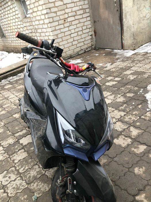 Продам скутер м8 про