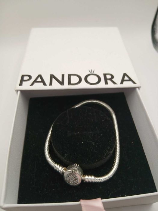 Сребърни гривни Pandora