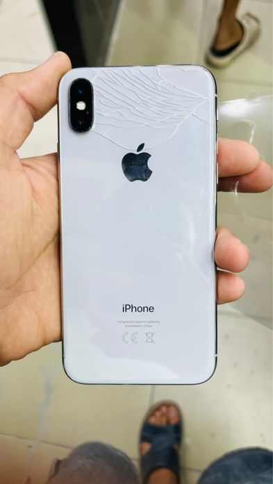 iPhone x сатылдады емкость100% экран-новый