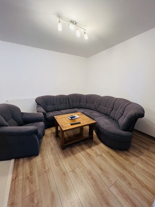 Închiriez apartament