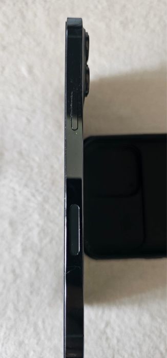 Продам iPhone 13 Pro Max
