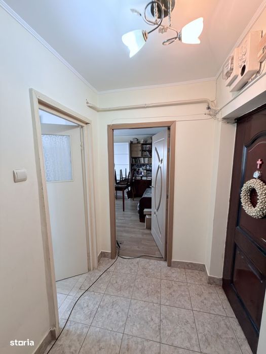 Apartament 2 camere foarte spatios la strada Primaverii