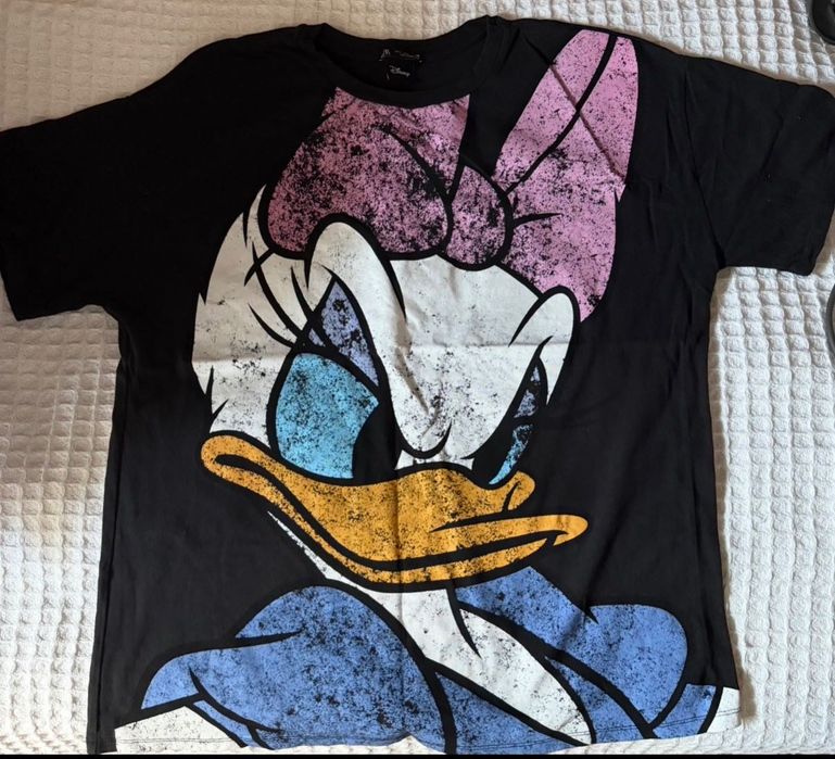 Чисто нова тенискаZARA от серията  Disney oversize