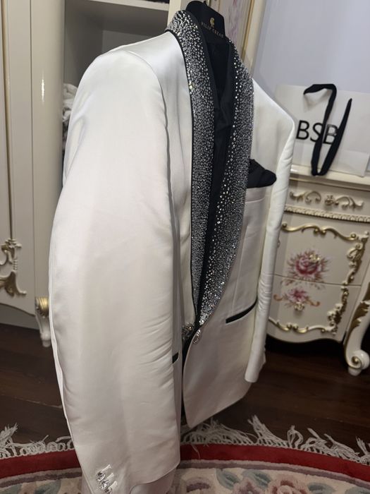 Costum Filip Cezar
