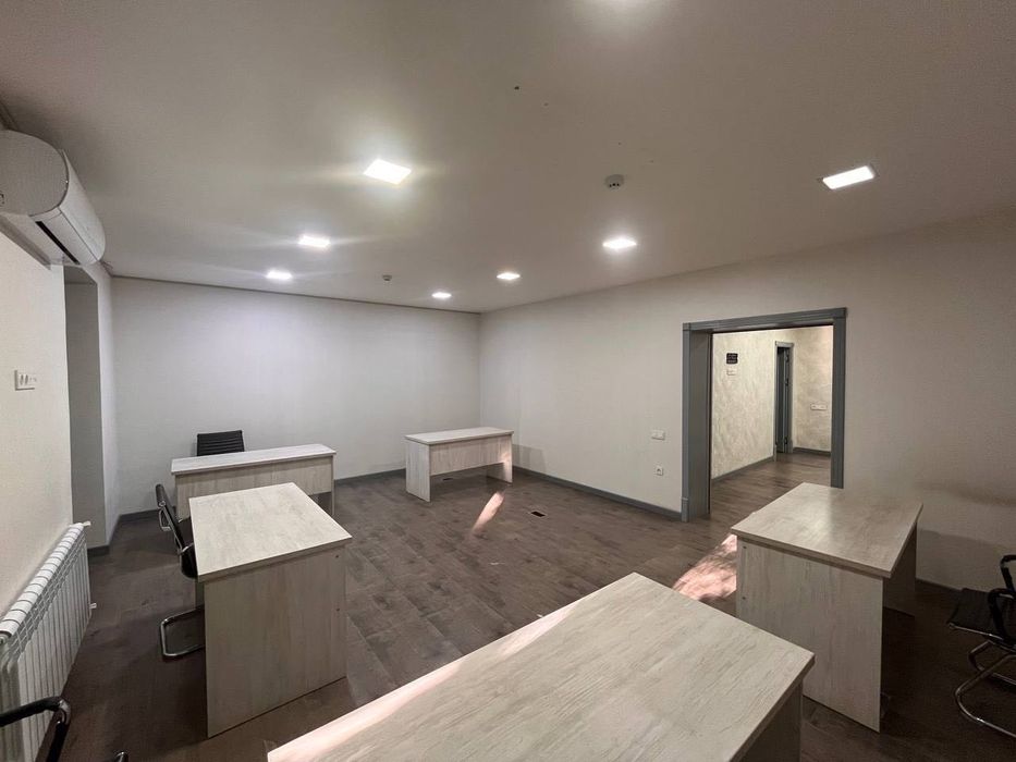 Аренда офис Ц-7, ЦУМ 94м2