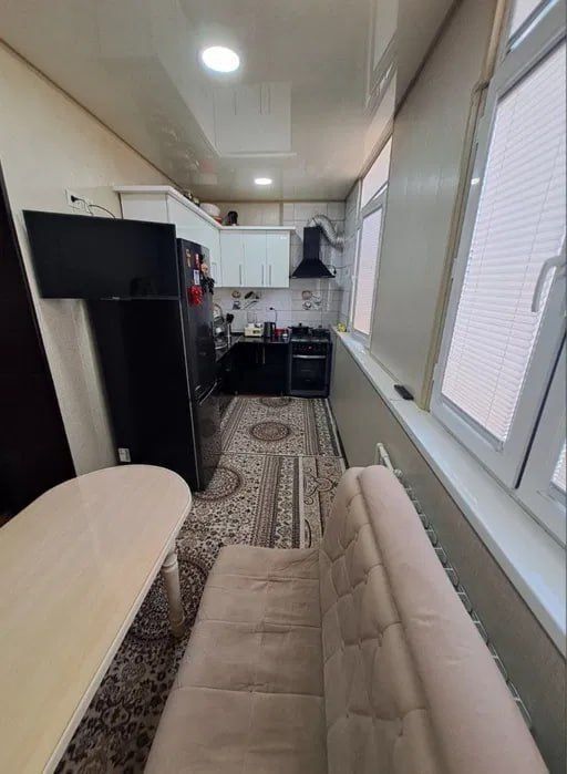 Чиланзар Ц квартал 2в3/3/4 Кирпичный дом 77 серия Мебель, техника