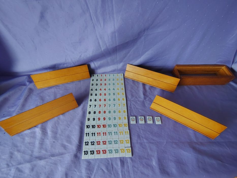 Joc remi vechi din lemn