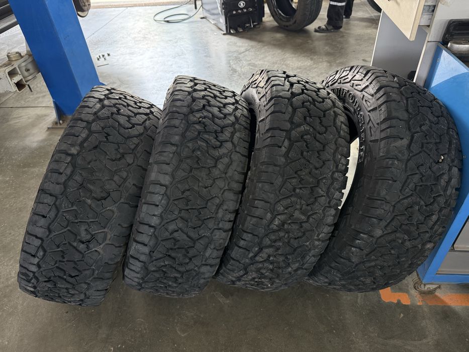 Продам грязевую резину 285/65 R18