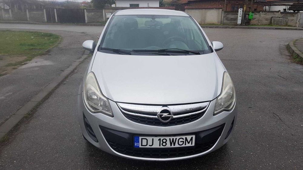 vind corsa d an 2013 1,3 dizel ,EURO 5 sau schimb cu cosrsa d cu6 trepte