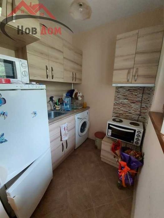 Дава се под наем Едностаен апартамент в Велико Търново, Център - 25 кв.м за 178.5 € - Снимка #3