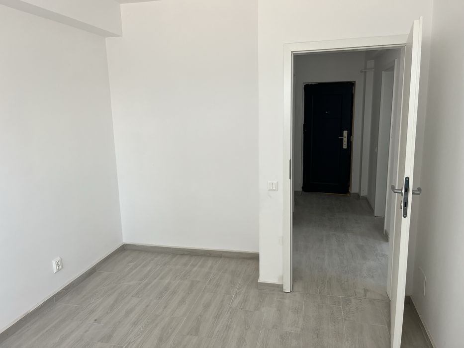 Vand apart. 2 camere - demisol - cu balcon - Chiajna - Militari