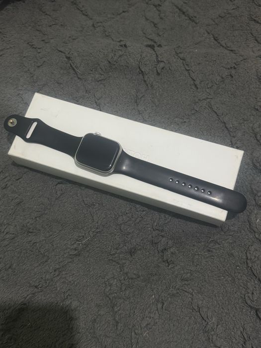 Apple watch 9 98% емкость