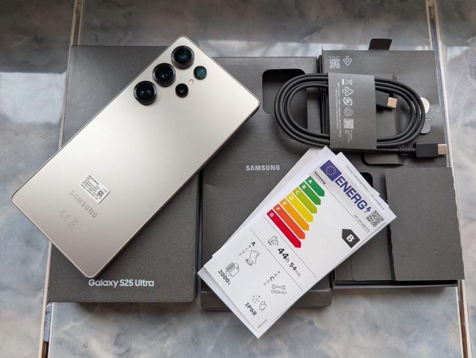 Samsung S25 Ultra 512 GB Natural Titanium full box impecabil