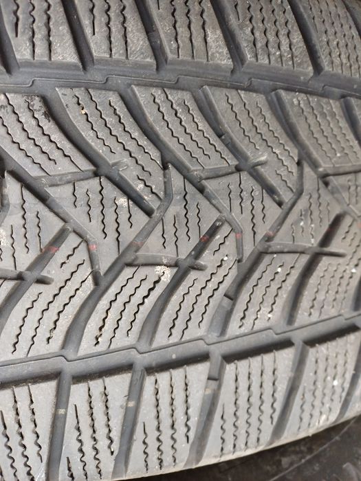 Гуми 235/55/17 Дънлоп