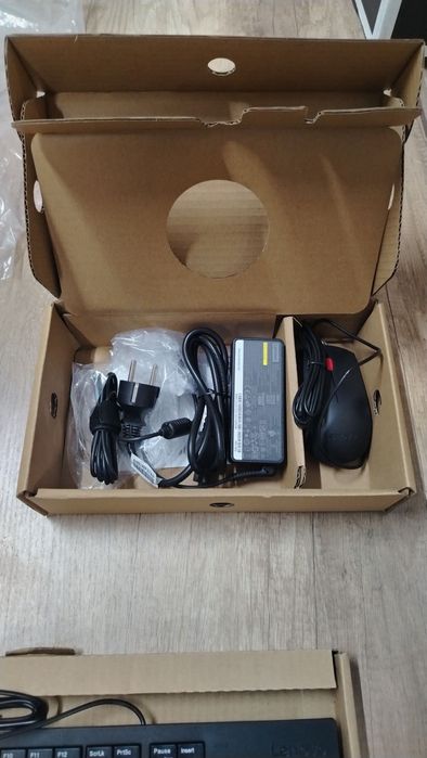 Моноблок Lenovo V30a 22IIL AIO