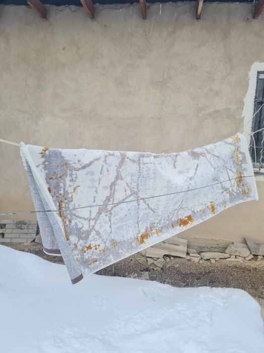 Продам ковер новый