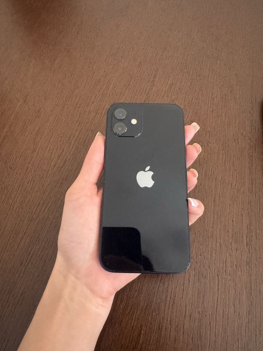 iPhone 12,Айфон 12 в хорошем состоянии